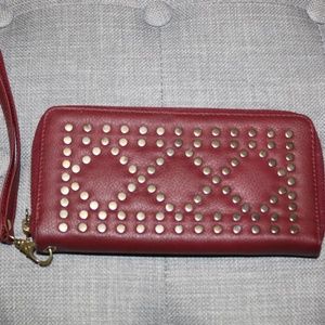 Maroon Wallet